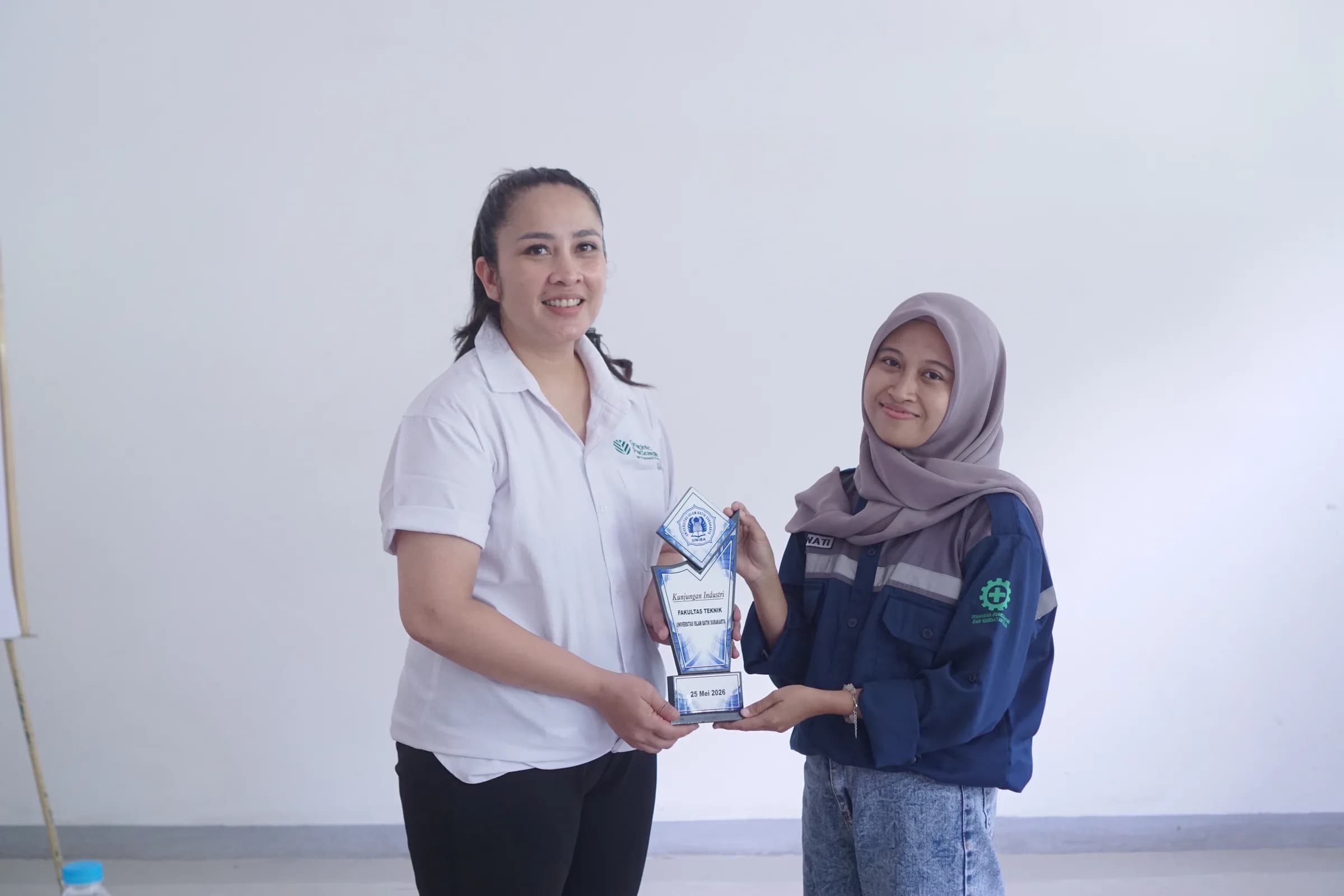 Fakultas Teknik UNIBA Surakarta Gelar Kunjungan Industri dan Kuliah Kerja Lapangan ke Graphic Packaging International dan Proyek Tol Semarang–Demak