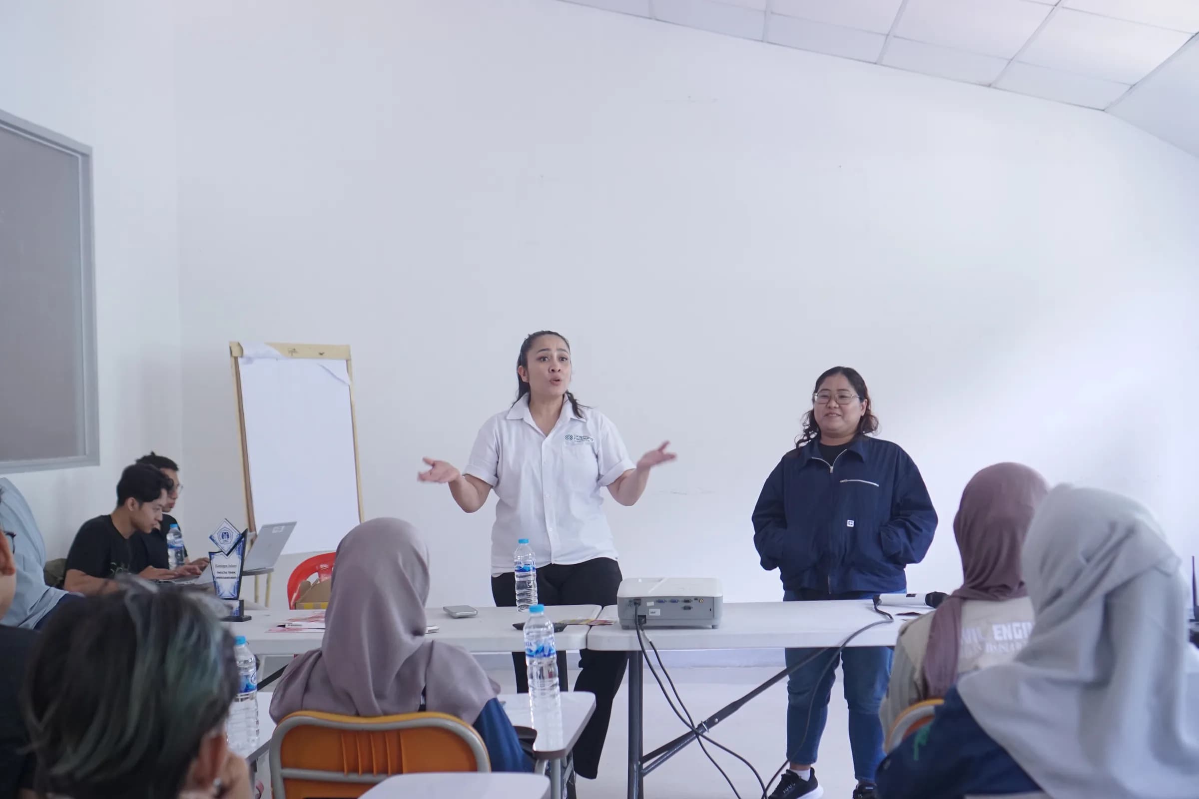 Fakultas Teknik UNIBA Surakarta Gelar Kunjungan Industri dan Kuliah Kerja Lapangan ke Graphic Packaging International dan Proyek Tol Semarang–Demak