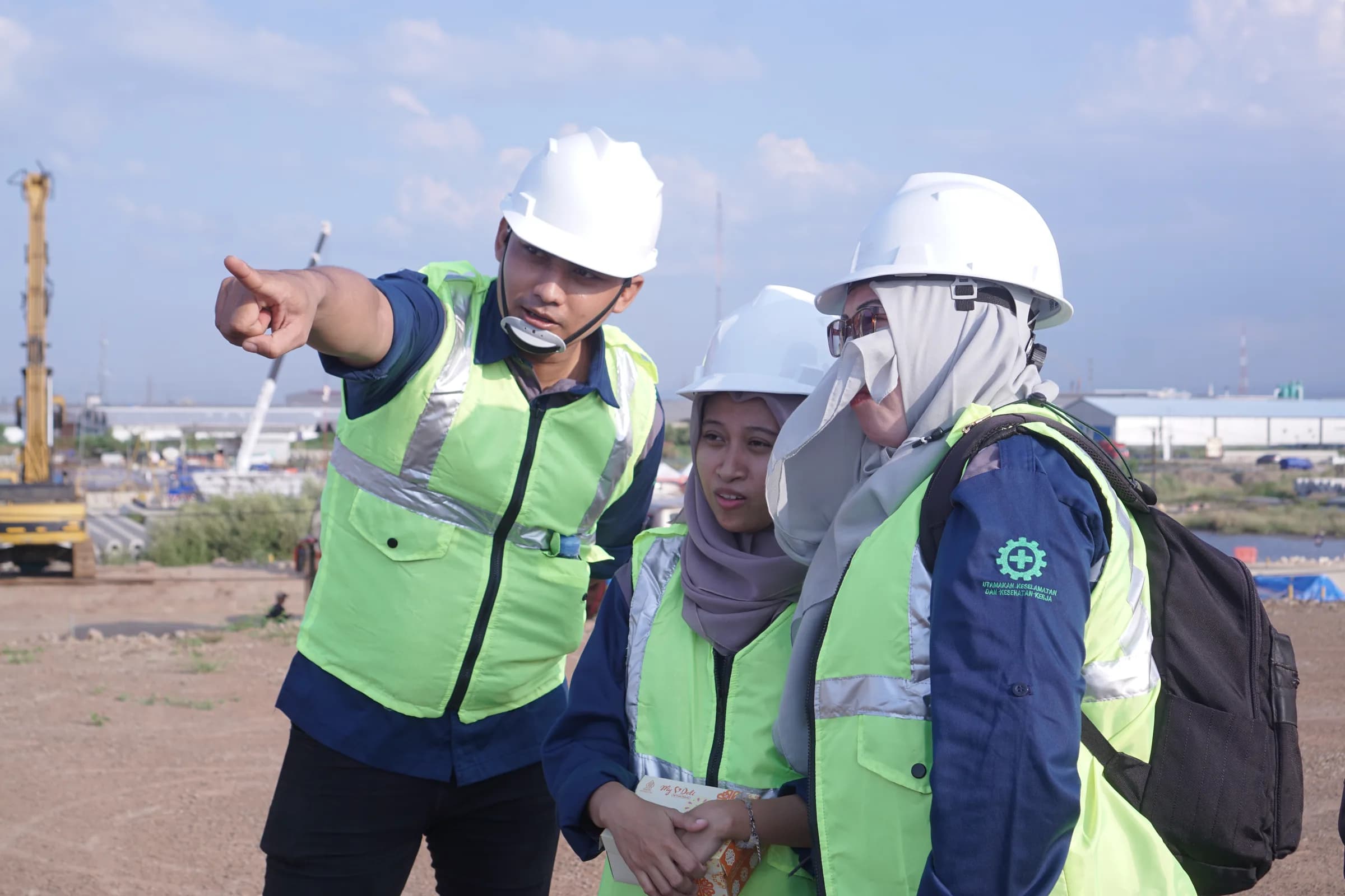 Fakultas Teknik UNIBA Surakarta Gelar Kunjungan Industri dan Kuliah Kerja Lapangan ke Graphic Packaging International dan Proyek Tol Semarang–Demak