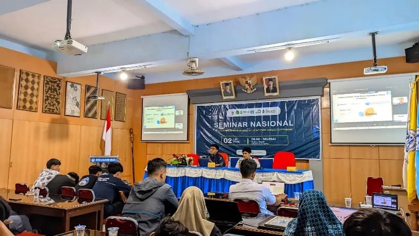 UNIBA Surakarta dan UNISNU Jepara Kolaborasi Gelar Seminar Nasional: Kembangkan Skill Riset Lewat Data Analyst Software