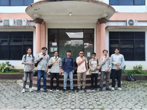 IMPLEMENTASI KERJA SAMA UNIVERSITAS ISLAM BATIK SURAKARTA (UNIBA) dan UNIVERSITAS VETERAN BANGUN NUSANTARA (UNIVET BANTARA)