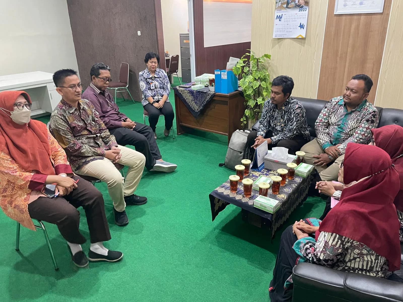 Penandatangan MoU oleh Fakultas Teknik UNIBA dengan Fakultas Teknik UNIVET Bantara Surakarta