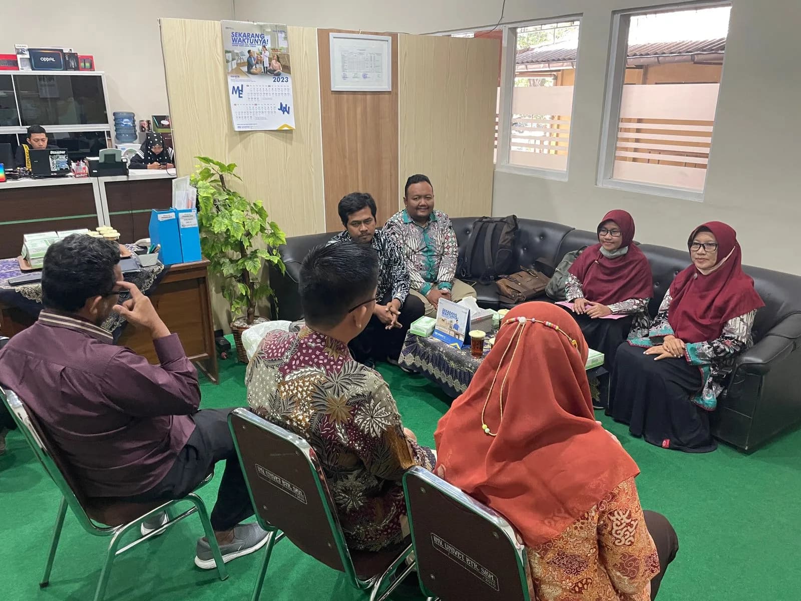 Penandatangan MoU oleh Fakultas Teknik UNIBA dengan Fakultas Teknik UNIVET Bantara Surakarta